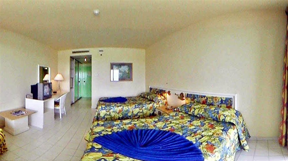 Grand Royal Antiguan Beach Resort Five Islands Village Zewnętrze zdjęcie
